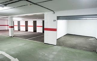 Gonalpi garaje blanco con rojo